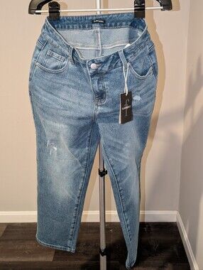 NWT Flamingals STRETCHYAF Straight Leg Jeans